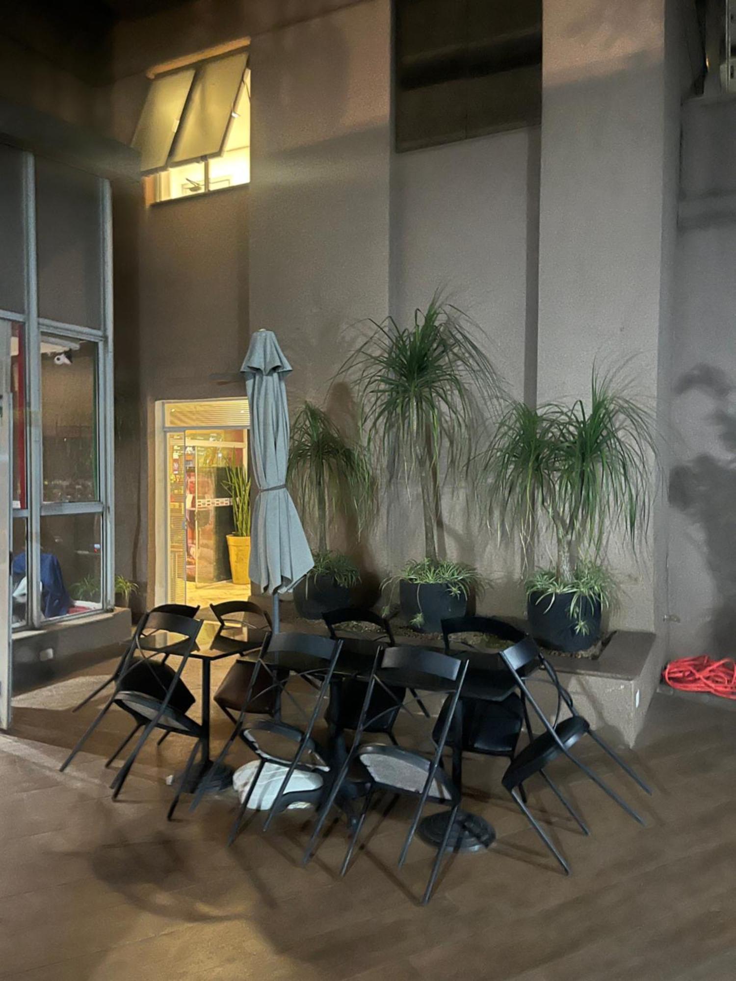 サンパウロ Flat Lindo Ao Lado Park Ibirapuera Av Paulista Com Garagem 103アパートホテル エクステリア 写真